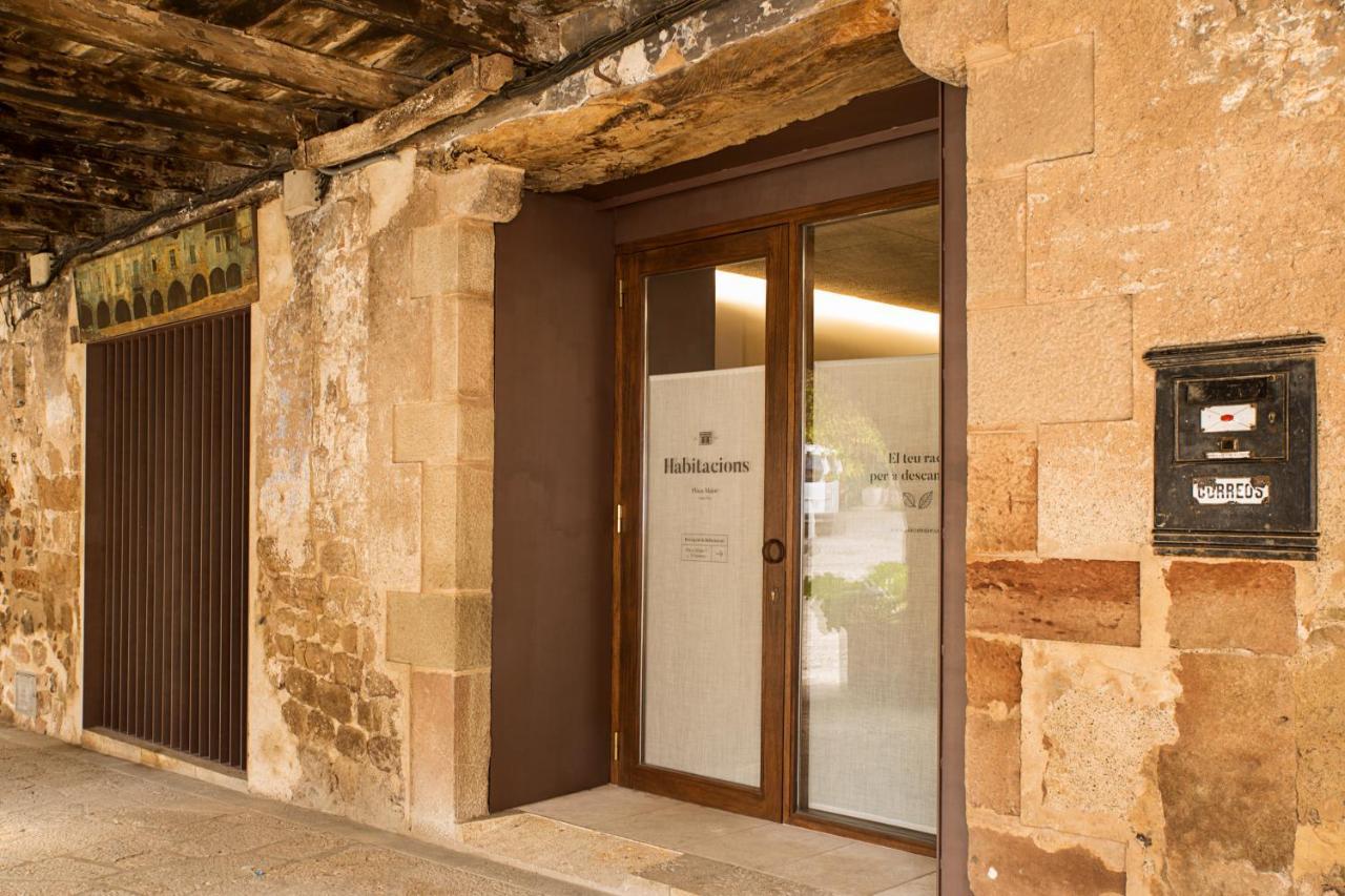 Habitacions Placa Major Santa Pau Exterior foto